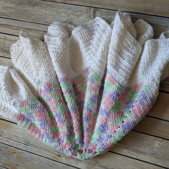 Pastel Round Hand Crocheted Baby Blanket - Picture 3 of 4